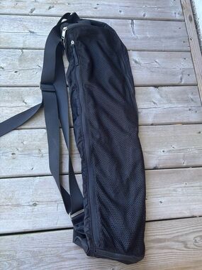 Lululemon Black Yoga Mat Bag Shoulder Strap Multiple Pockets